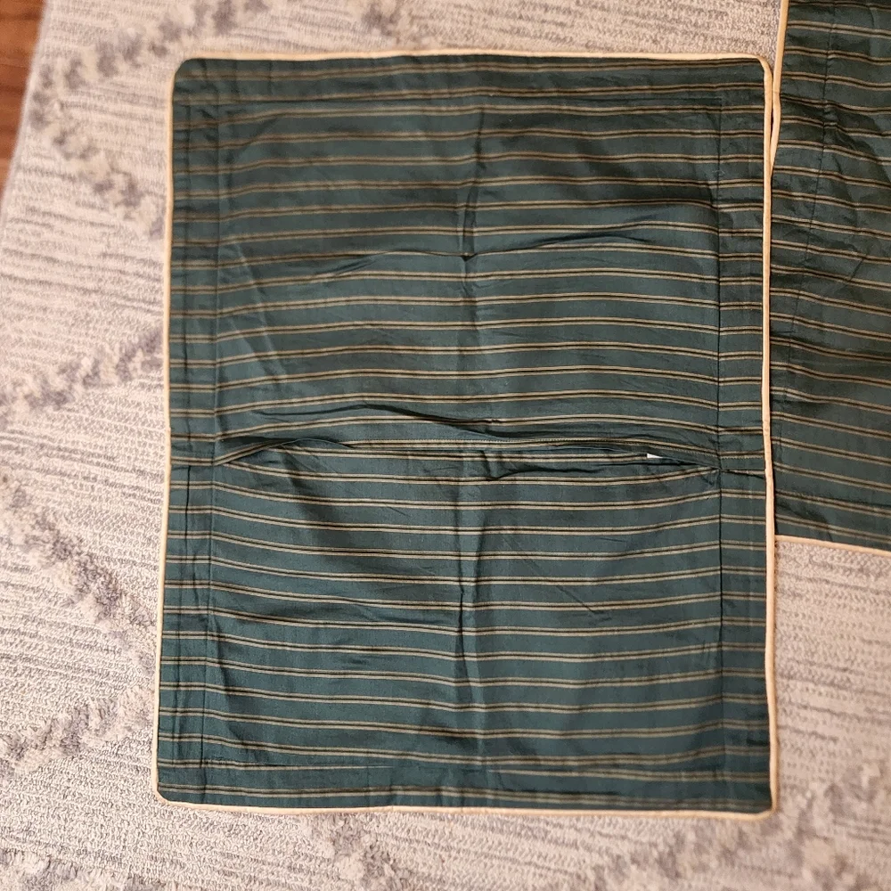VTG ROYAL SATEEN BY 1989 KITAN 2 KING PILLOW SHAMS HUNTER GREEN GOLD STRIPED